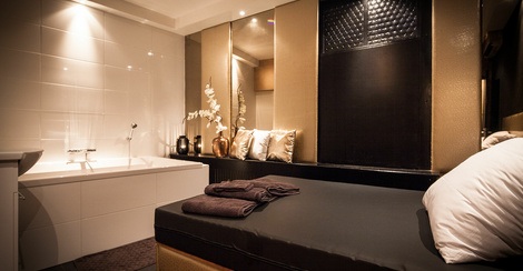 Private Club Luxury