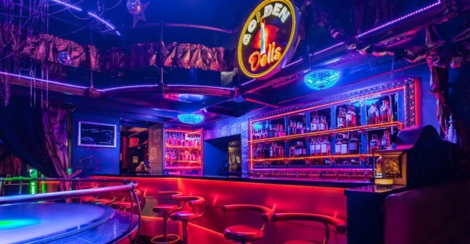 Brunette mushuk videolar Uzun kokrak uchlari bilan porno kokrak