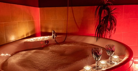 Gingerbread Men's Spa
