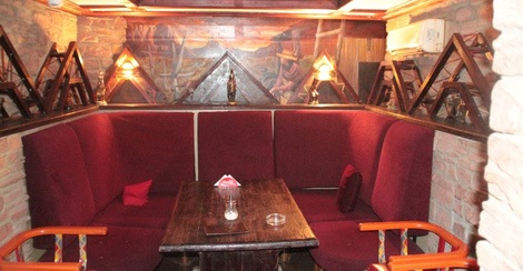 El Paso, Night Bar
