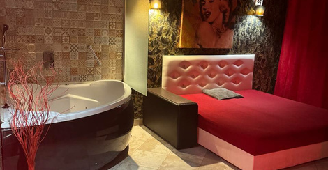 Foxy-Spa Men's Club