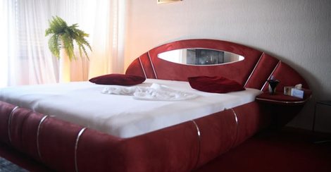 Erotic Penthouse Flamingo