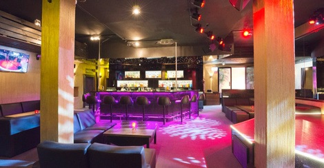 Six Day Club Lounge