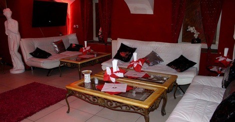 Romantica Bar & Nightclub