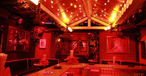 Chalet Club