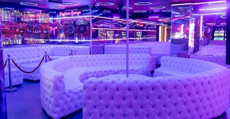 Chivalry Gentlemen's Lounge & Hotel