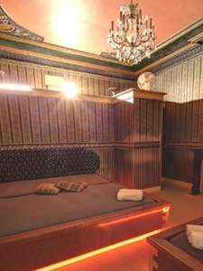 Kasteel Waterloo, & 0+ Best Nightclubs - Sex Advisor