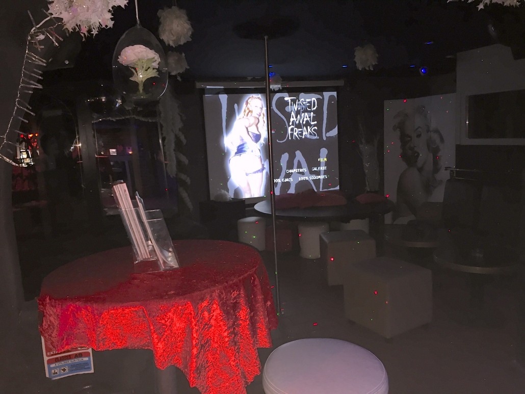 LOasis Club Pri ve Cannes Cote d`Azur, Cannes and 7+ Best Swinger clubs pic photo