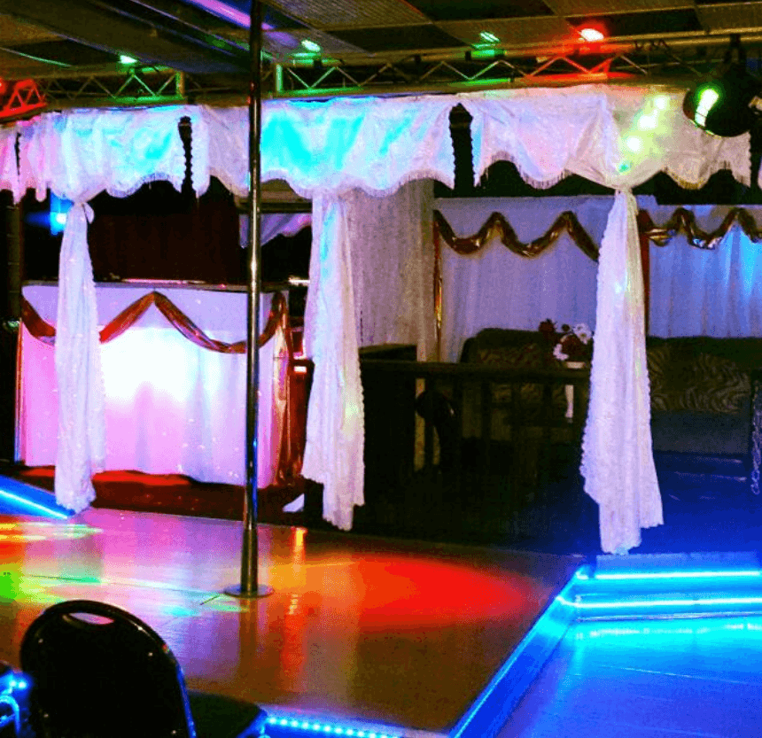 Diamond Edge Club - Nightclub in Saint John S, Antigua And Barbuda