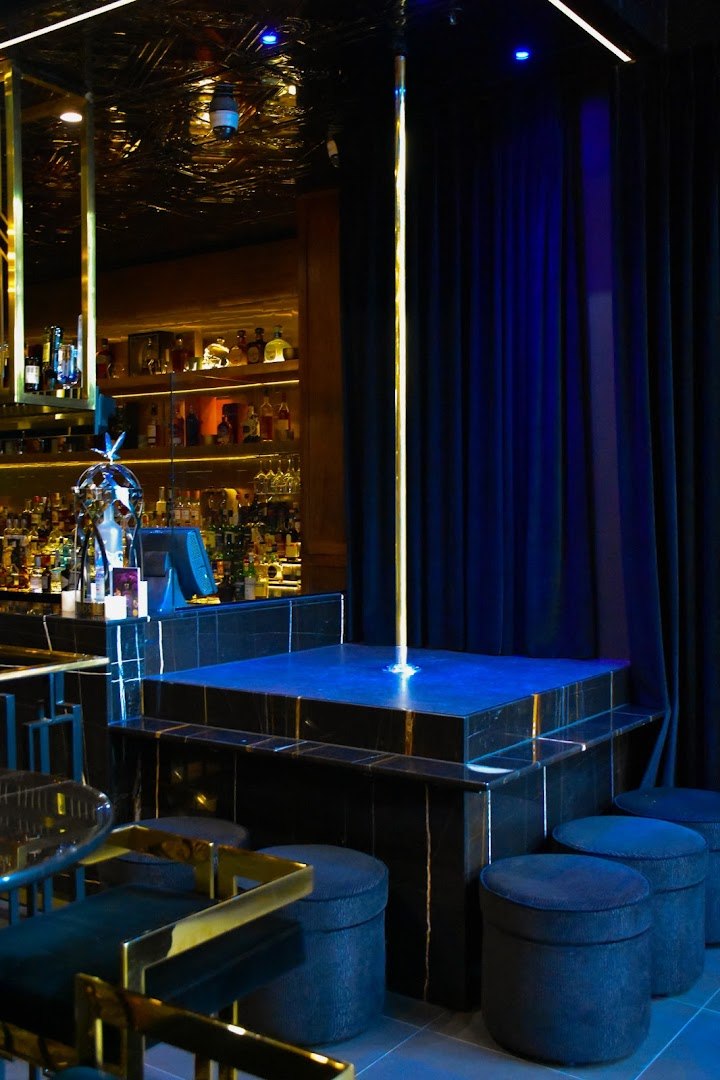Crazy Horse Revue - Nightclub in Adelaide, Australia