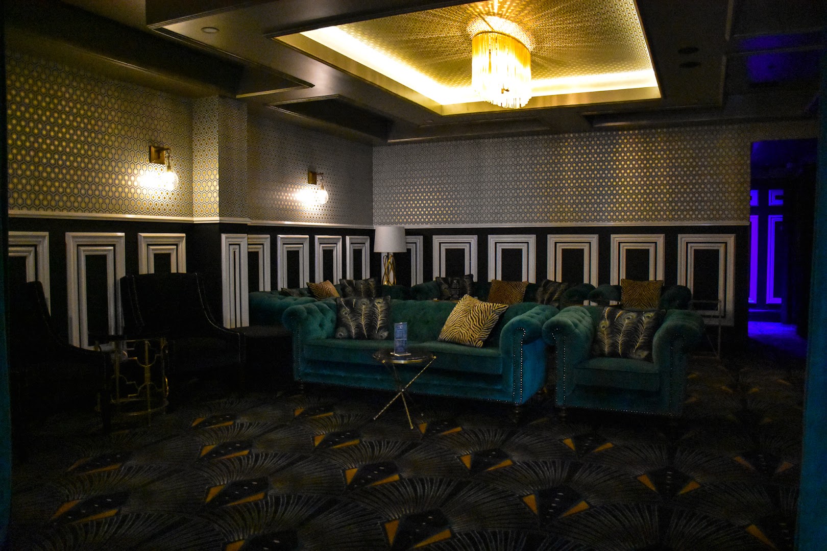 Crazy Horse Revue - Nightclub in Adelaide, Australia