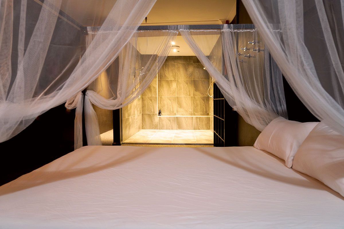 Our Secret Spot - Swinger Club in Annandale, Australia