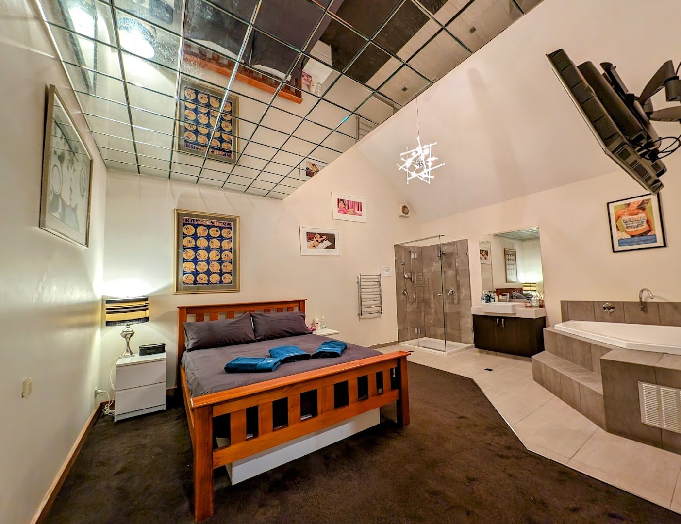 All Super Star | Nunawading Brothel & Blackburn Brothel成人娱乐，墨尔本妓院 - Brothel in Blackburn, Australia