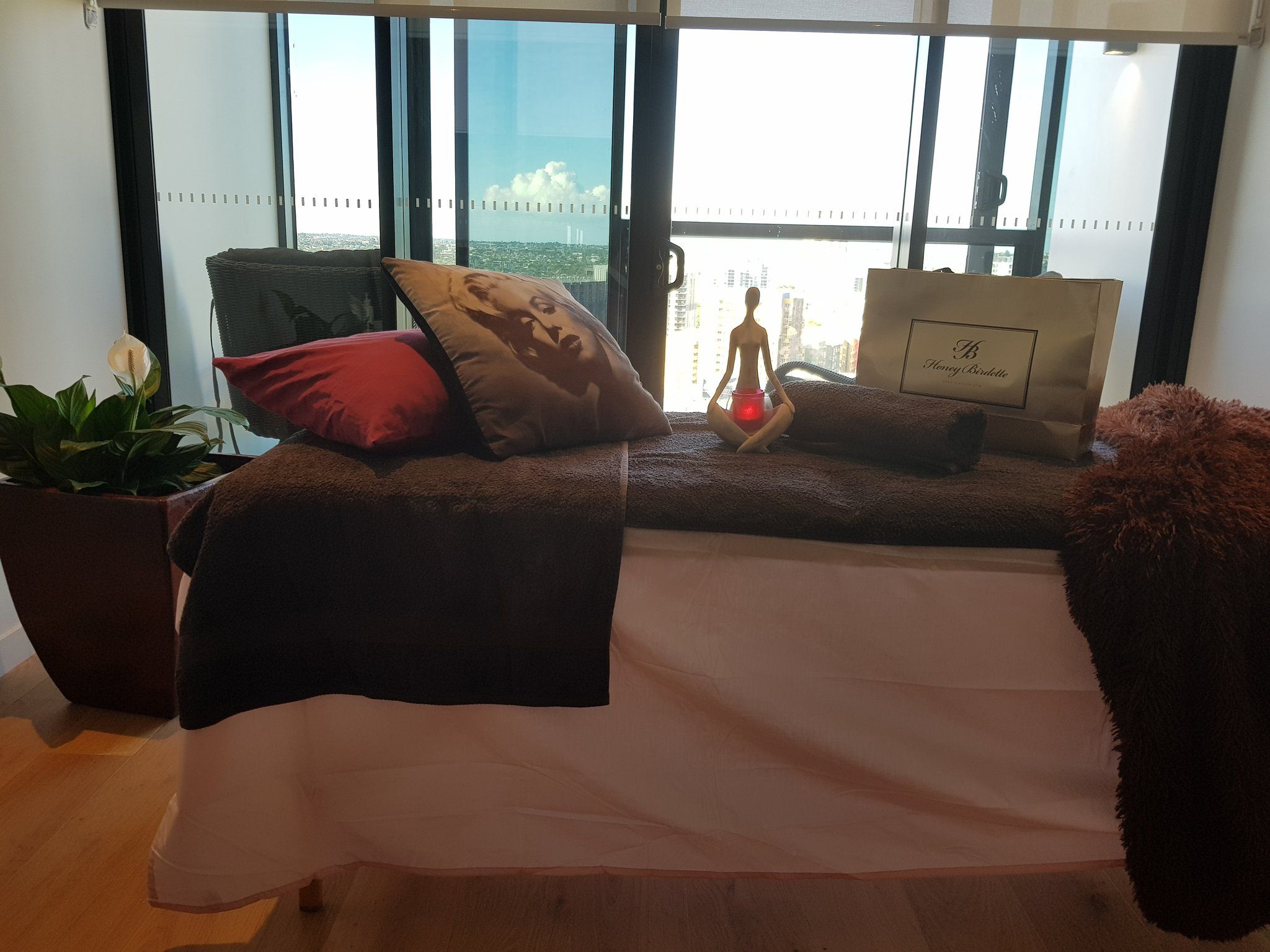 Tantric Pulse - Brisbane Erotic Massage - Erotic Massage in Brisbane City, Australia