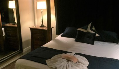 Parlour One One One - Brothel in Broadmeadow, Australia