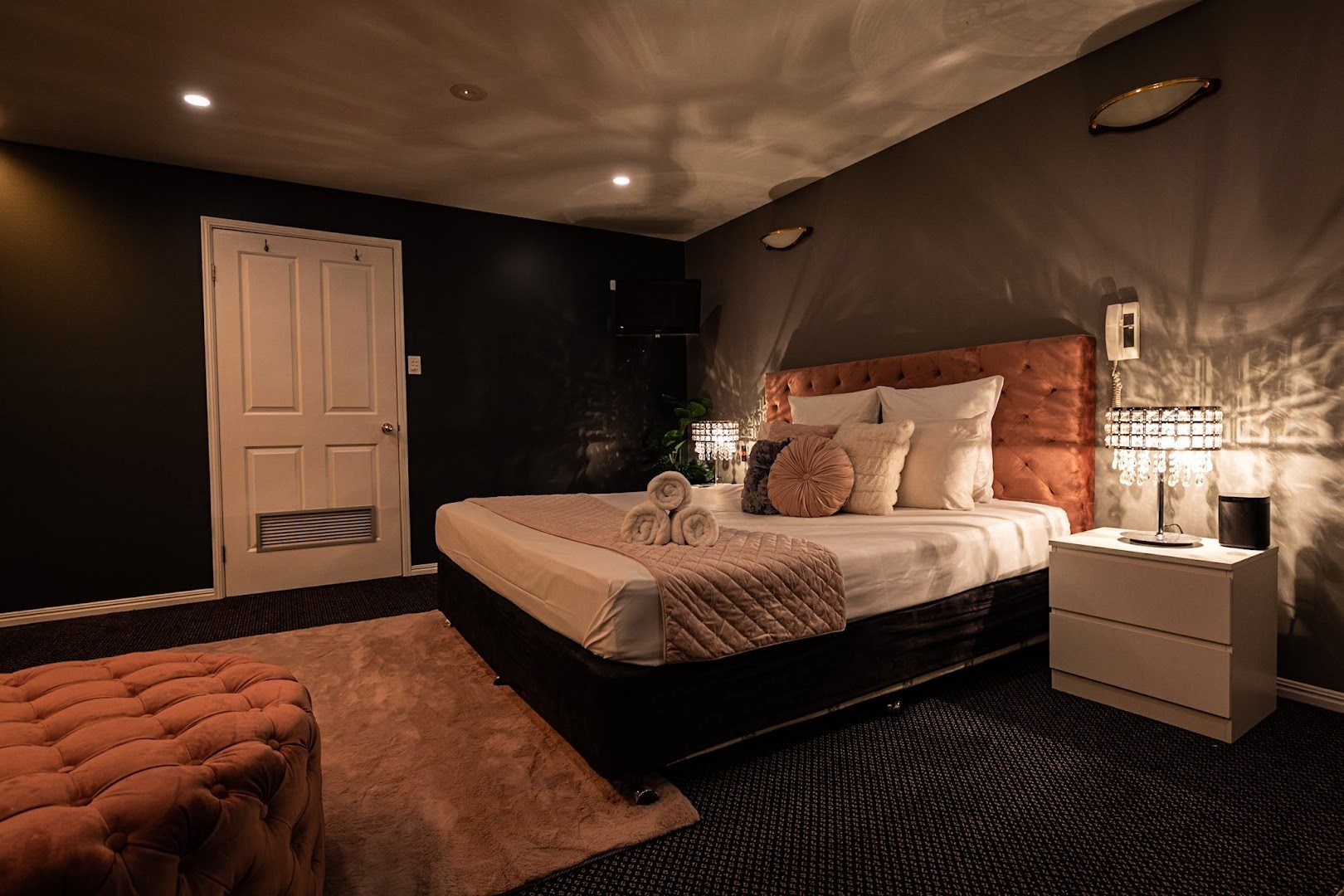 Desire Gold Coast Brothel - Brothel in Bundall, Australia