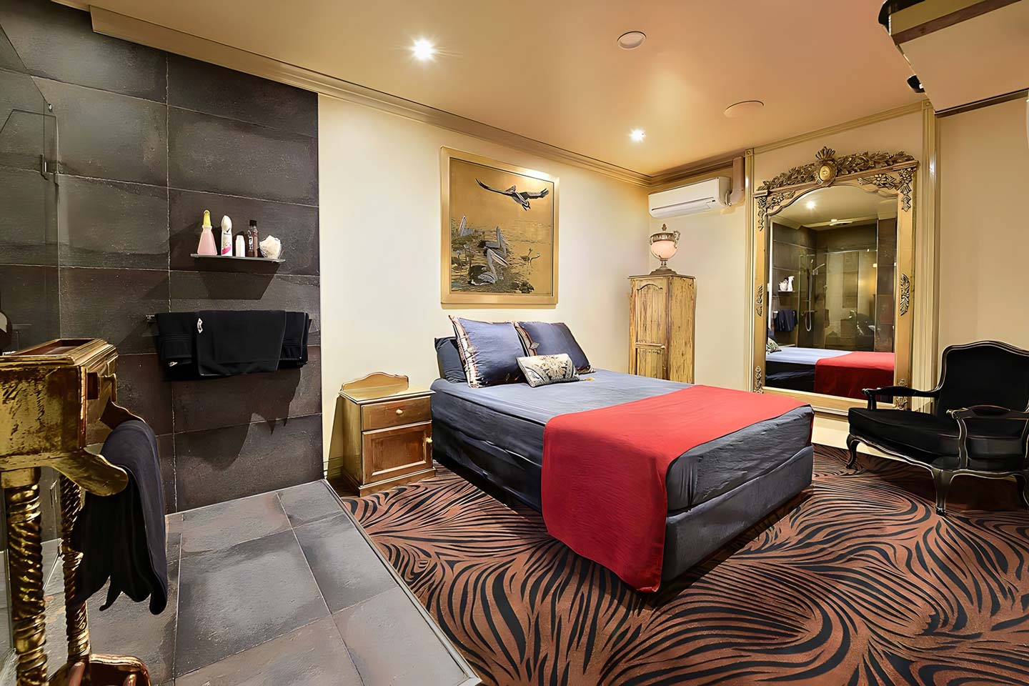 Le Boudoir - Brothel in Collingwood, Australia