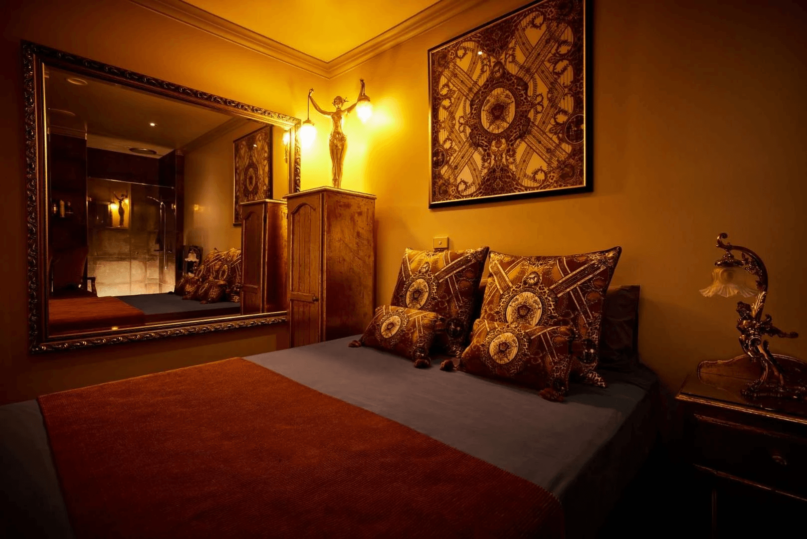 Le Boudoir - Brothel in Collingwood, Australia