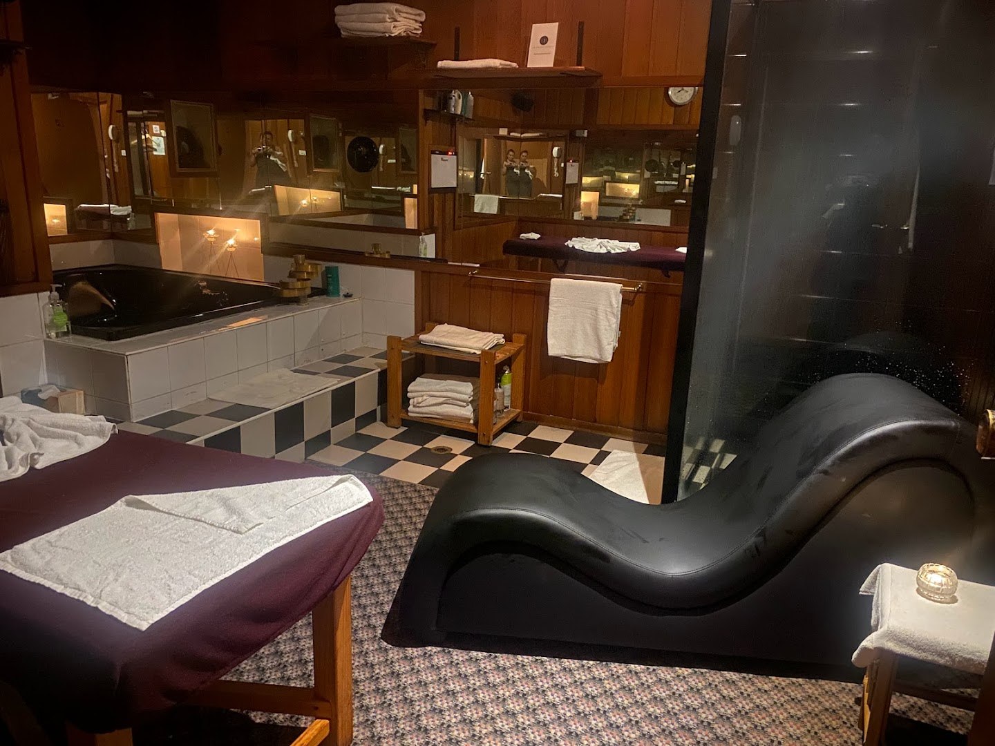 The Upmarket Bathouse - Erotic Massage in Crows Nest, Australia