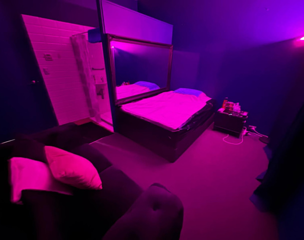 Mystic 93 - Erotic Massage in Darlinghurst, Australia