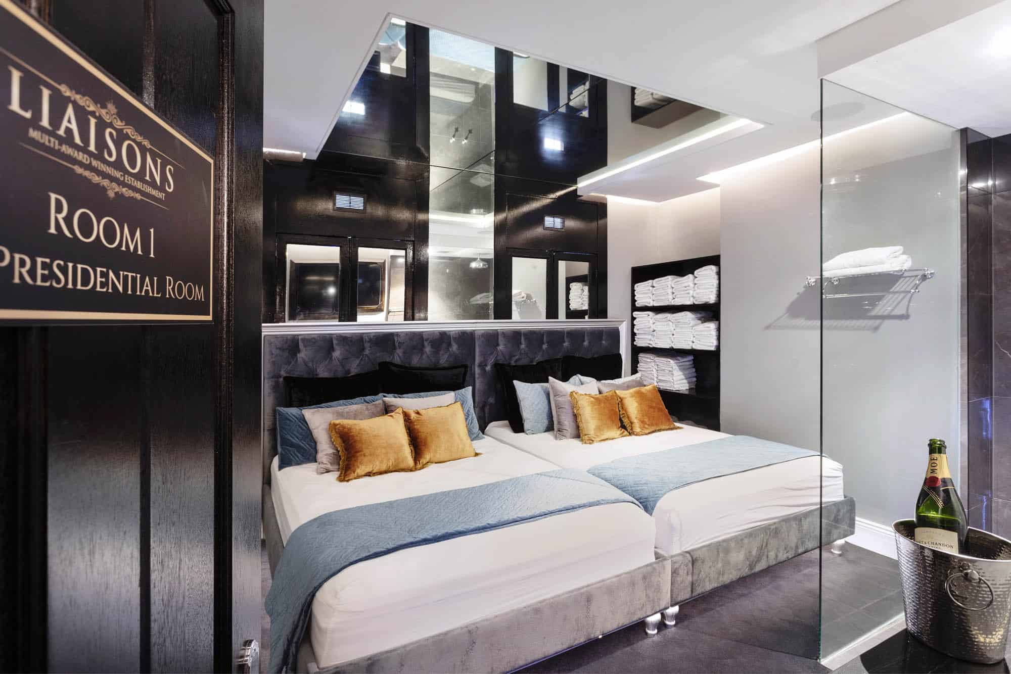 Liaisons Sydney Brothel - Brothel in Edgecliff, Australia