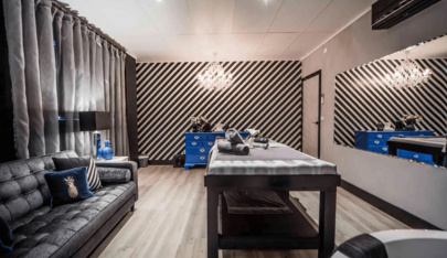 Red Door Canberra - Erotic Massage in Fyshwick, Australia