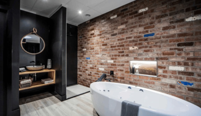 Red Door Canberra - Erotic Massage in Fyshwick, Australia