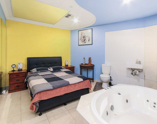 10 Guildford Massage - Brothel in Guildford, Australia