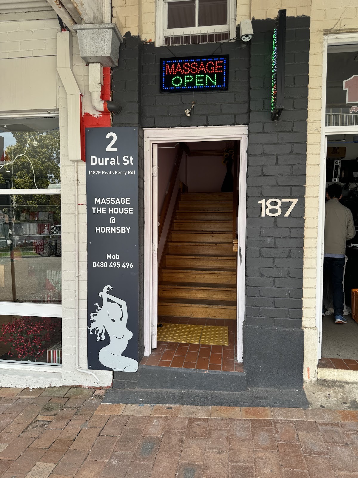 2 Hornsby / 187f - Brothel in Hornsby, Australia