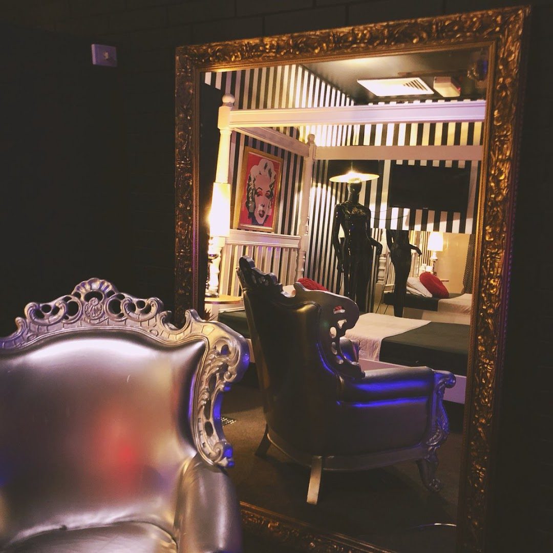 Club Pleasure Brothel Melbourne - Brothel in Huntingdale, Australia