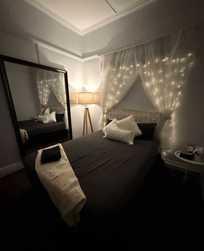 111 Newcastle - Brothel in Islington, Australia