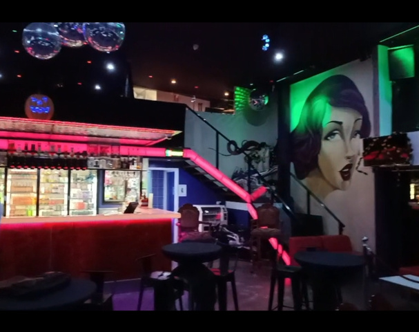 Club Royale - Nightclub in Kunda Park, Australia
