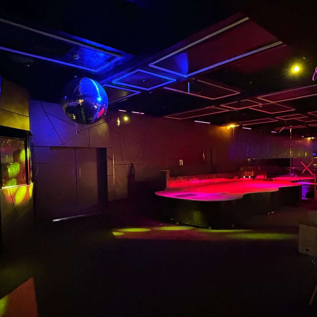 Cheetahs Club | Hotel Lewisham - Nightclub in Lewisham, Australia