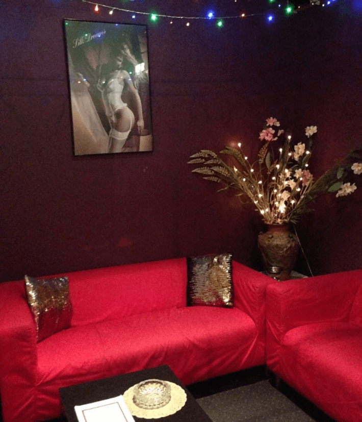 Taylors Girls - Brothel in Lidcombe, Australia