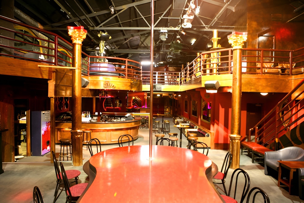 Centrefold Lounge - Nightclub in Melbourne, Australia