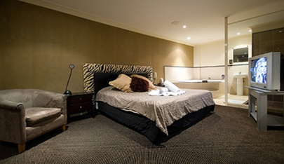 Pentagon Grand - Gold Coast Brothel - Brothel in Molendinar, Australia