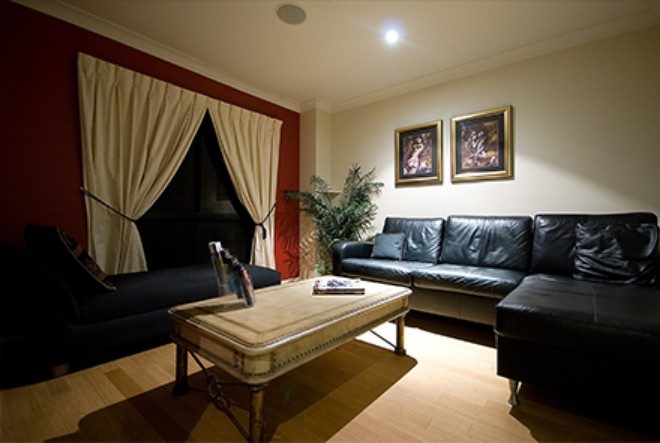 Pentagon Grand - Gold Coast Brothel - Brothel in Molendinar, Australia
