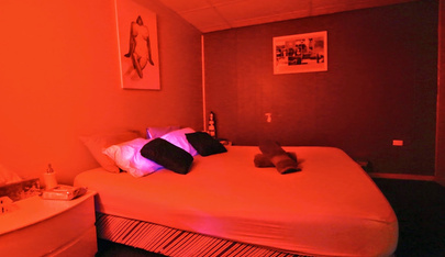 Chateau Vino Swingers Club - Swinger Club in Molendinar, Australia