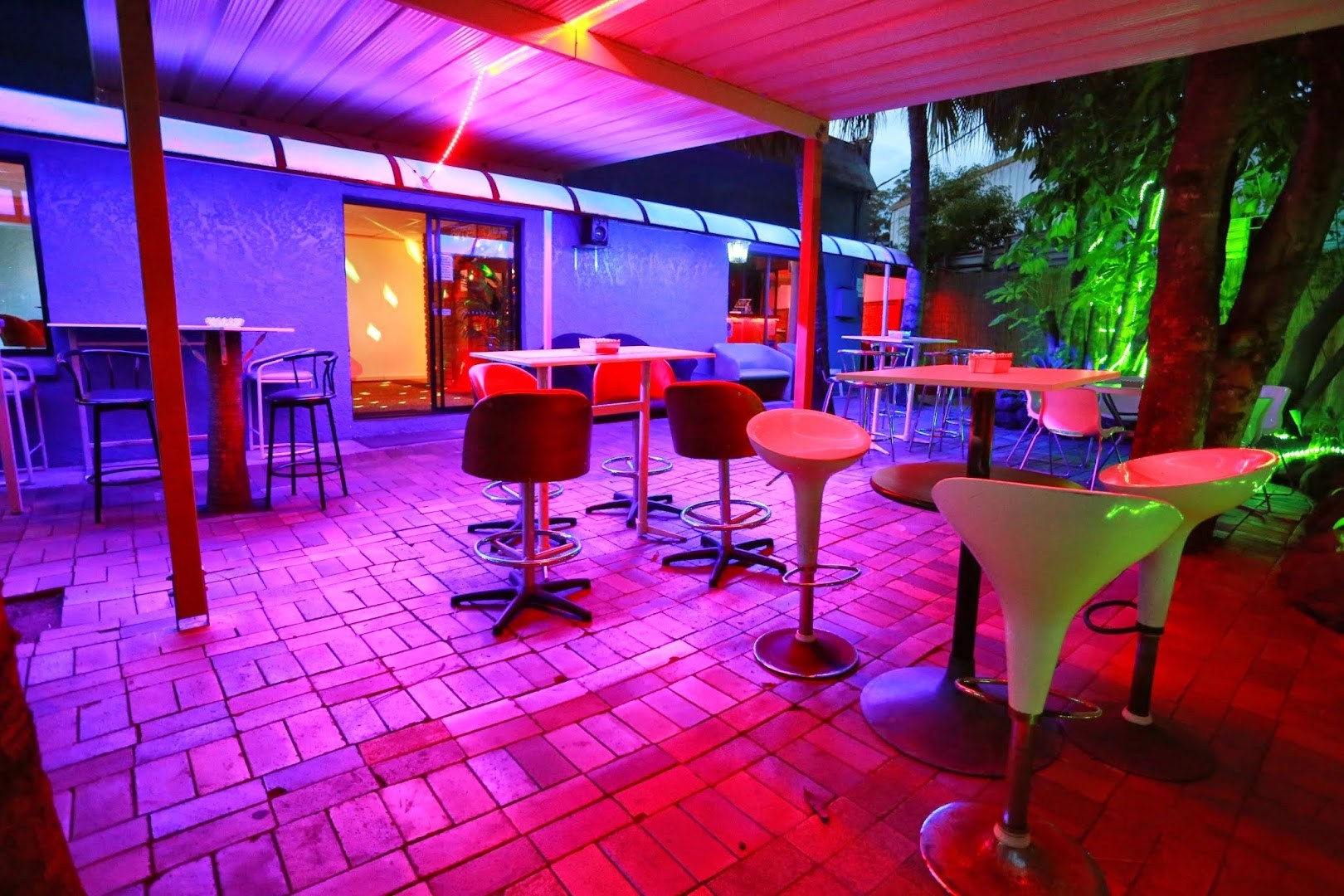 Chateau Vino Swingers Club - Swinger Club in Molendinar, Australia