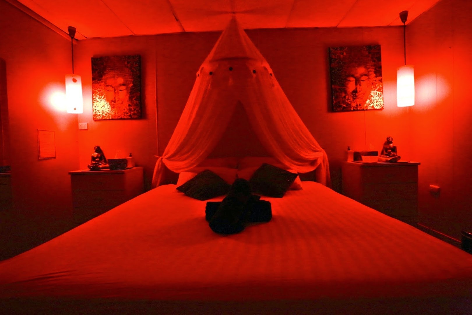 Chateau Vino Swingers Club - Swinger Club in Molendinar, Australia