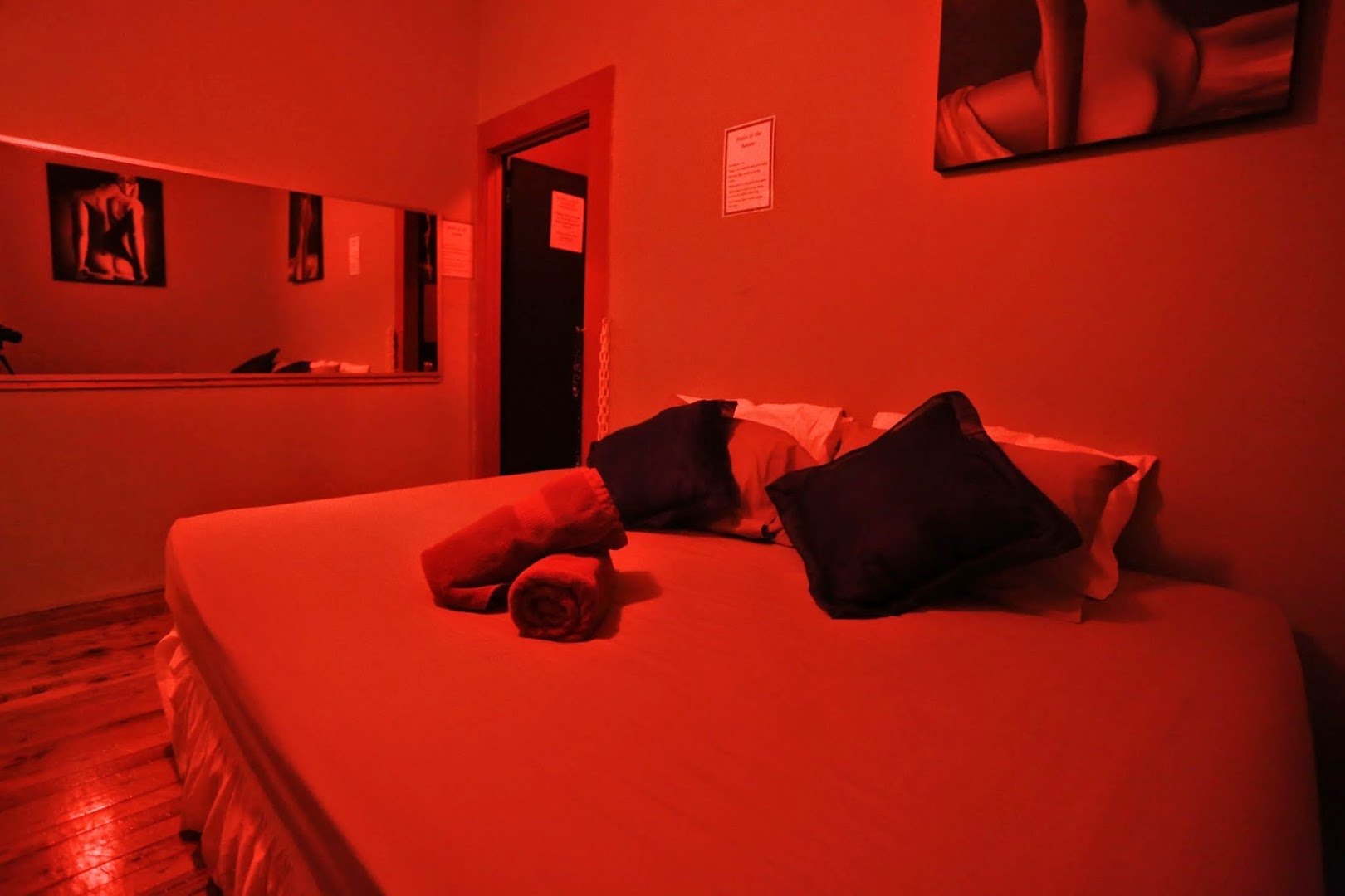 Chateau Vino Swingers Club - Swinger Club in Molendinar, Australia