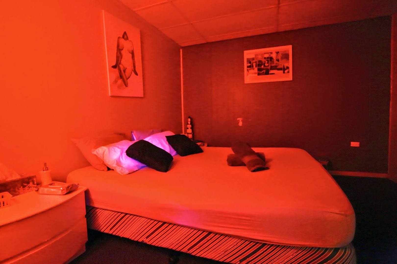 Chateau Vino Swingers Club - Swinger Club in Molendinar, Australia