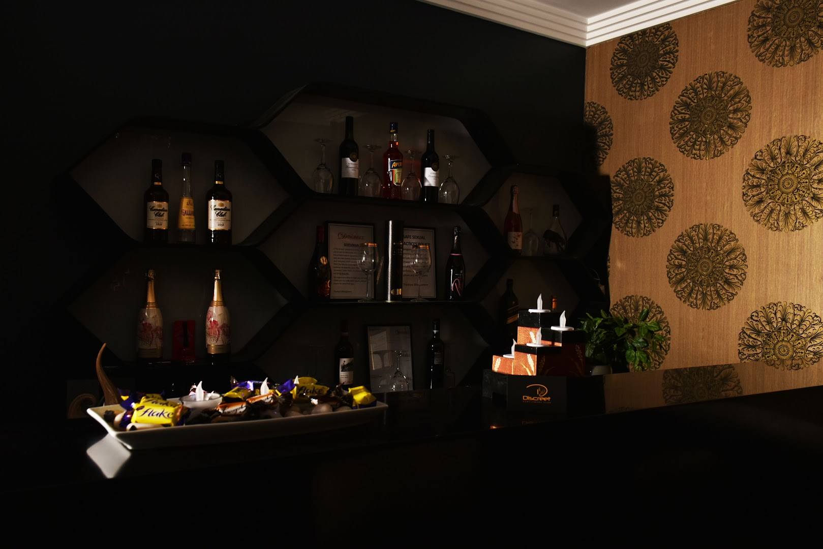 Discreet Gentlemens Club | Brothel In Newcastle - Brothel in Newcastle West, Australia