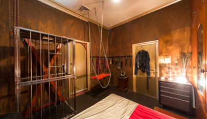 Salute 687 - Swinger Club in Newcastle West, Australia