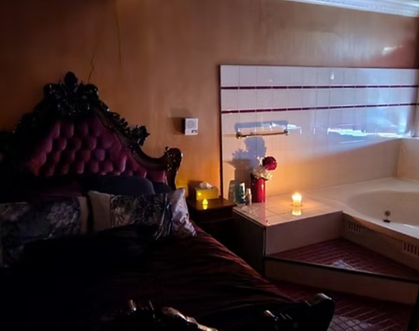 Thewheel687 - Swinger Club in Newcastle West, Australia