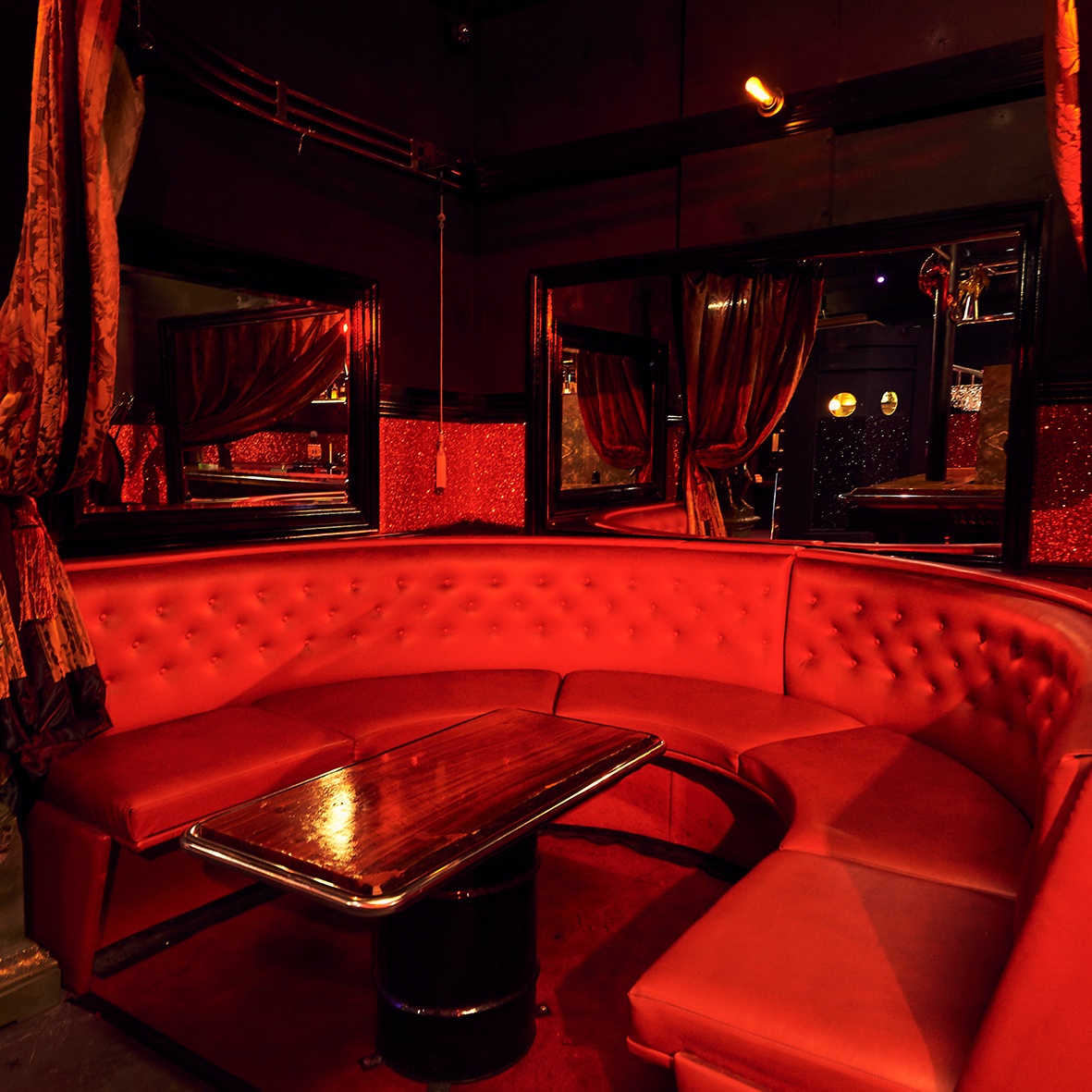 Delicious Male Revue - Nightclub in Northbridge, Australia