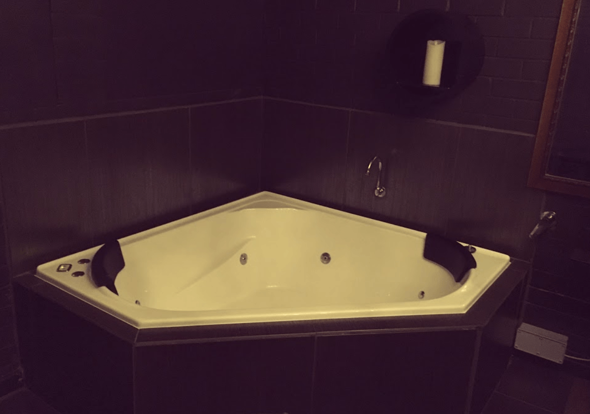 Body Heat Spa Lounge - Erotic Massage in Osborne Park, Australia