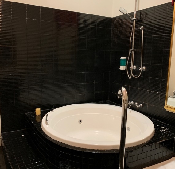 Esquire Spa And Massage - Erotic Massage in Perth, Australia