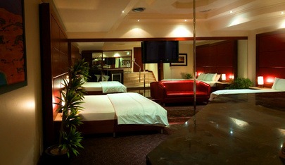 The Gateway Club Sydney Brothel - Brothel in Petersham, Australia