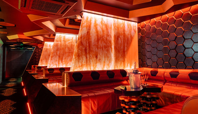 Honey B's - Nightclub in Petrie Terrace, Australia